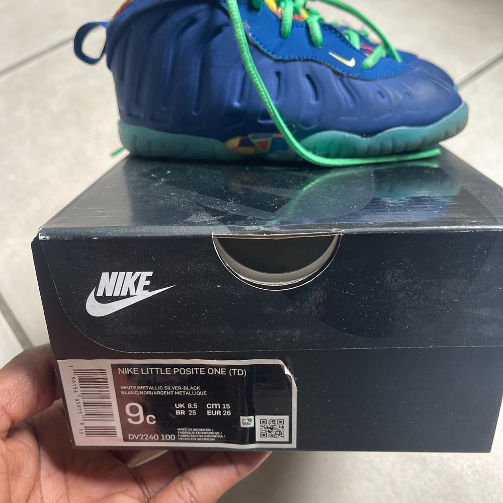Nike Blue and Green High-Top Sneakers
